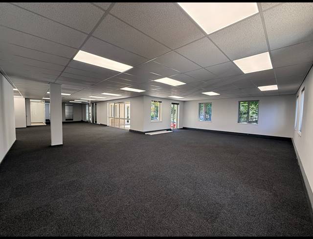 381M² OFFICE TO LET IN KILLARNEY